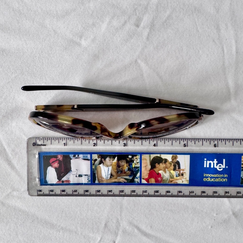 Burberry Sunglasses & Had Case Brown Tortoise # 864 EUC - Picture 9 of 9